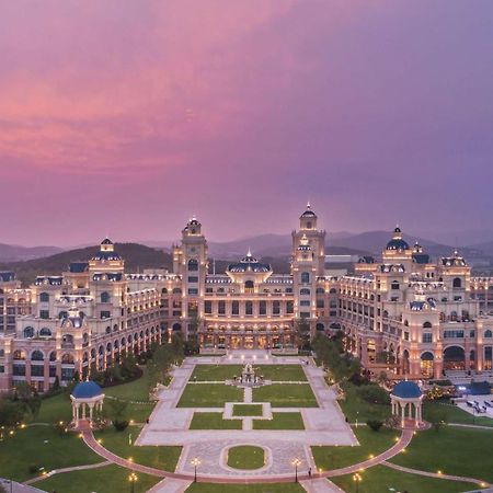 Hilton Dalian Golden Pebble Beach Resort Zhaojiatun Bagian luar foto