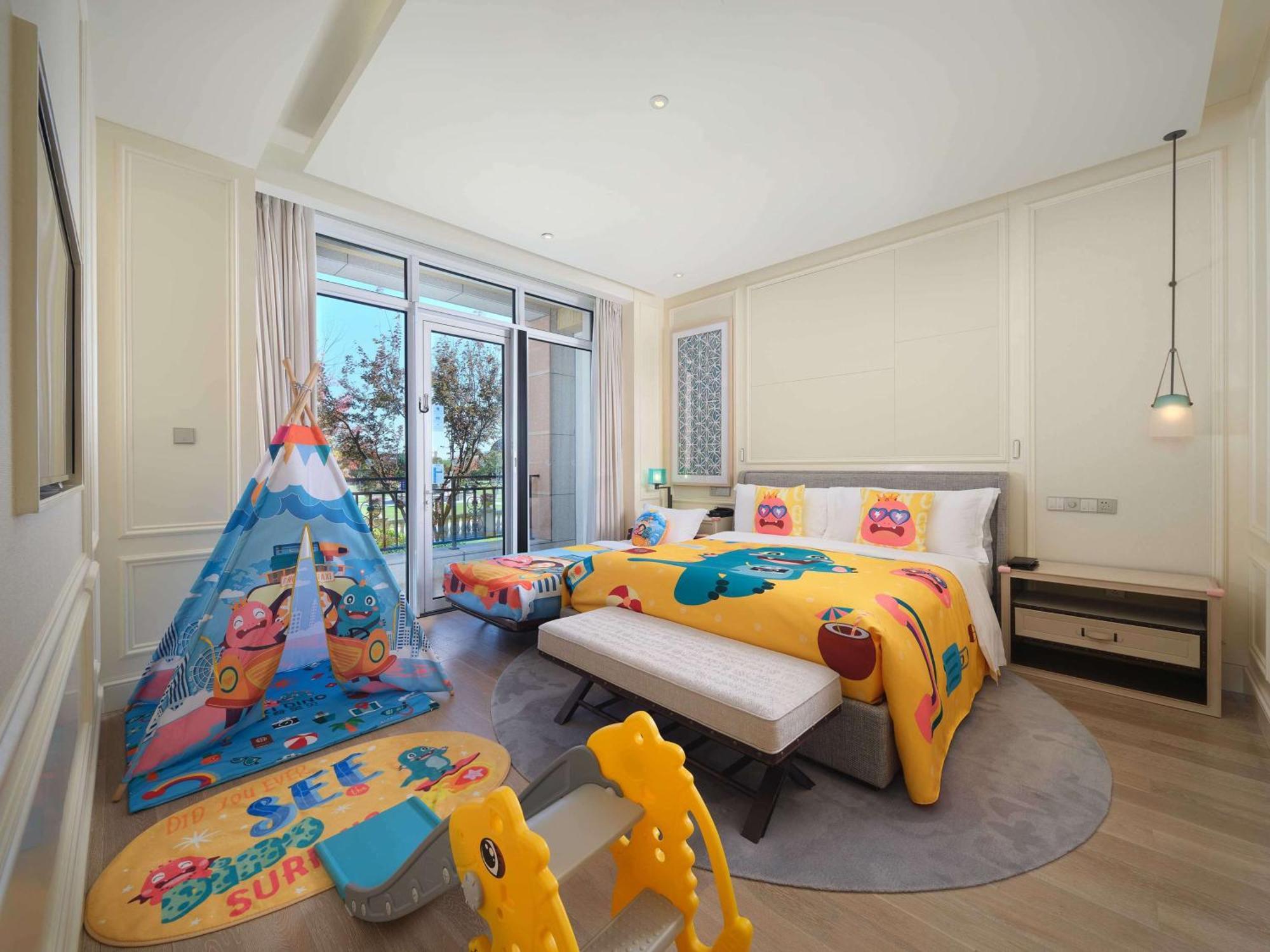 Hilton Dalian Golden Pebble Beach Resort Zhaojiatun Bagian luar foto