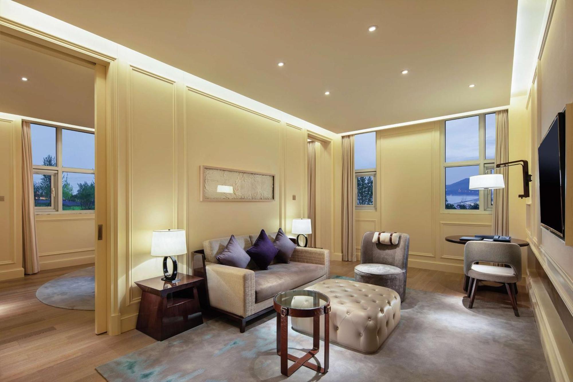 Hilton Dalian Golden Pebble Beach Resort Zhaojiatun Bagian luar foto