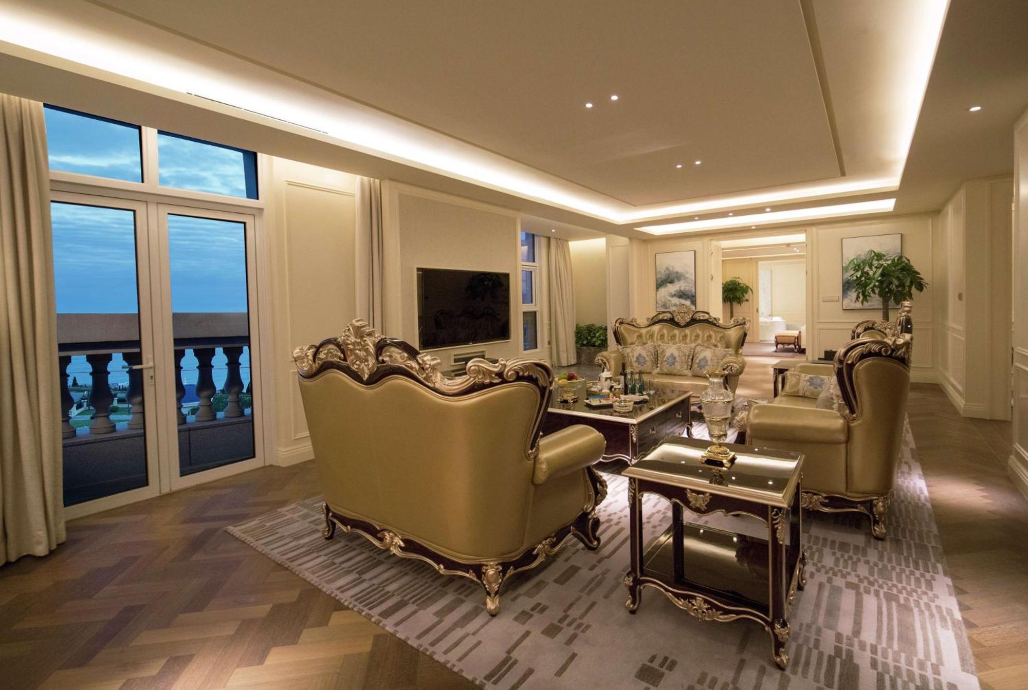 Hilton Dalian Golden Pebble Beach Resort Zhaojiatun Bagian luar foto
