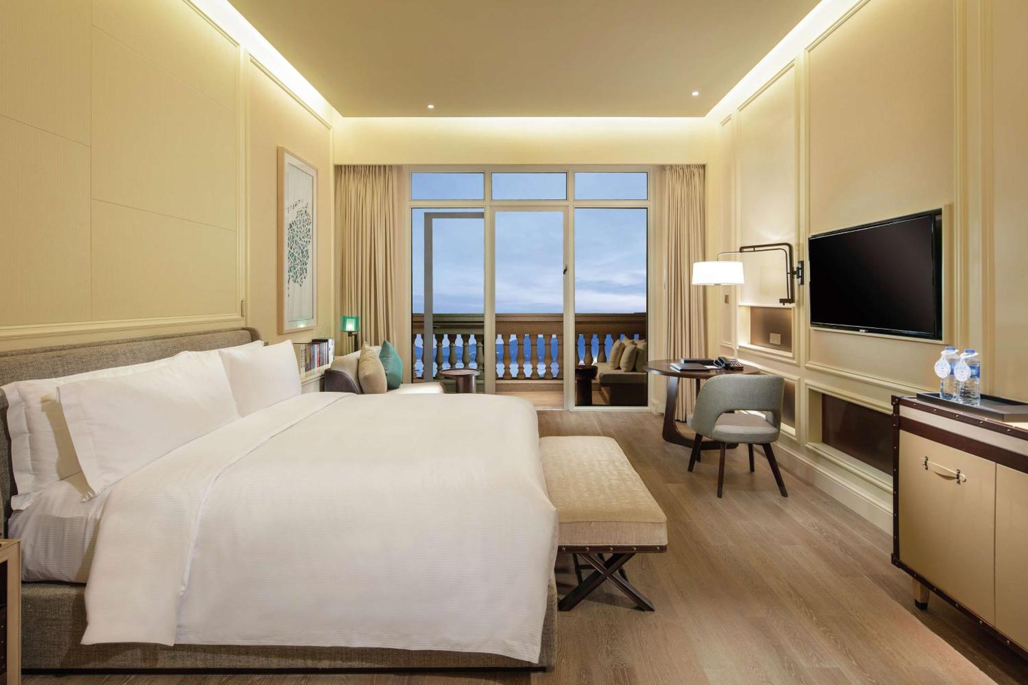 Hilton Dalian Golden Pebble Beach Resort Zhaojiatun Bagian luar foto