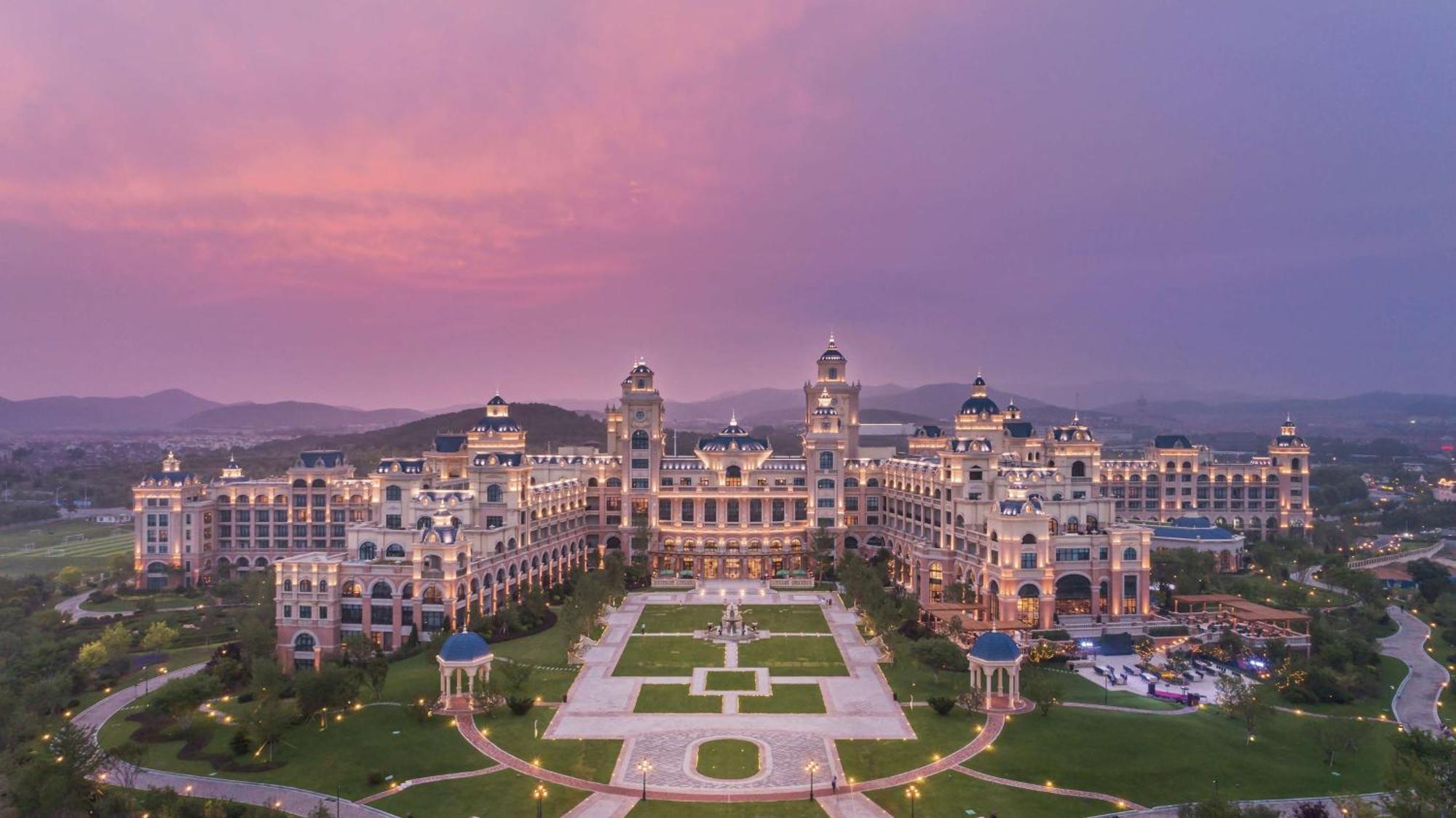 Hilton Dalian Golden Pebble Beach Resort Zhaojiatun Bagian luar foto